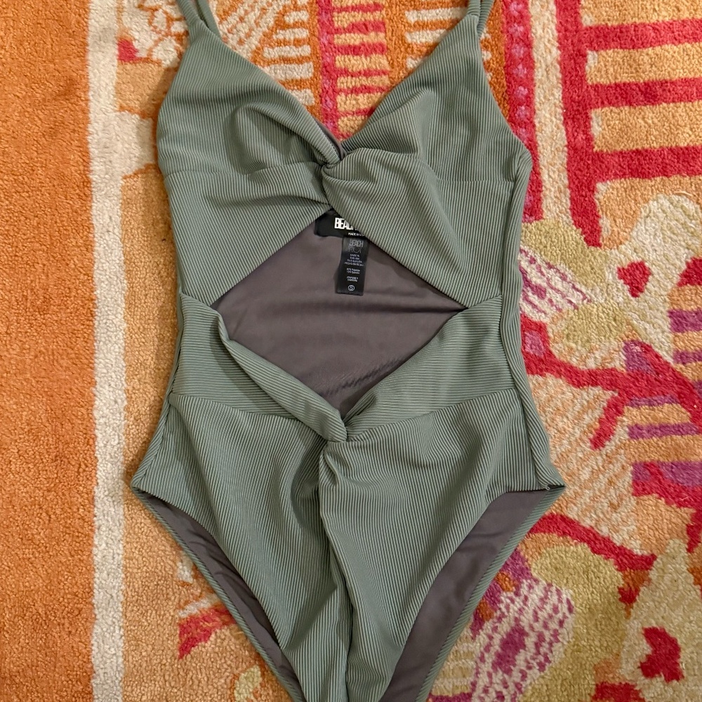 Beach Riot Small S Aviva rib one piece swimsuit green - Picture 8 of 10